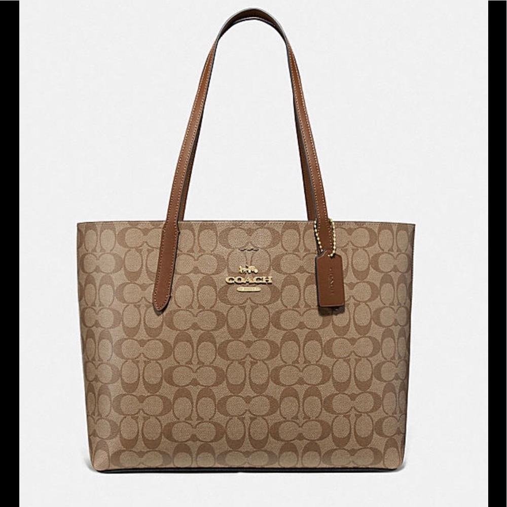SALE!🔥🔥🔥🔥🔥Coach Avenue Tote in Signature Canvas